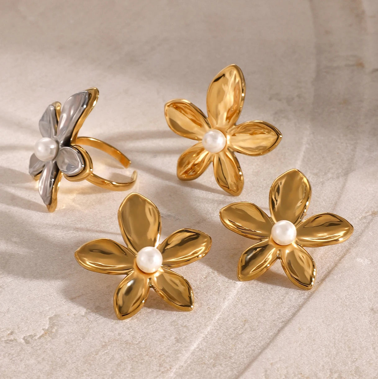 Exquisite Stainless Steel Flower Pearl Jewelry