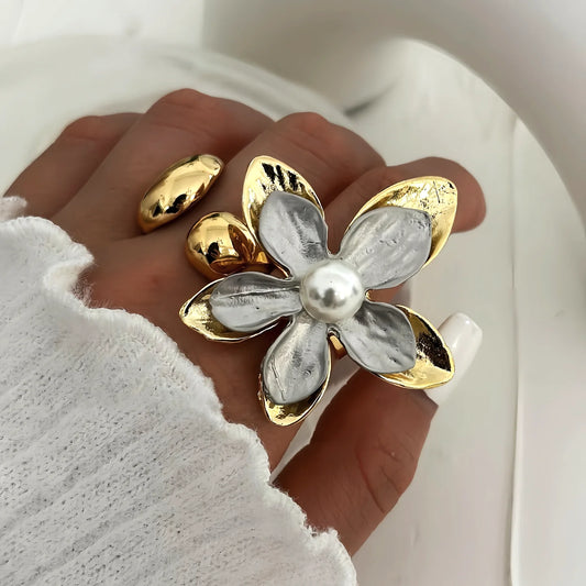 Exquisite Stainless Steel Flower Pearl Jewelry